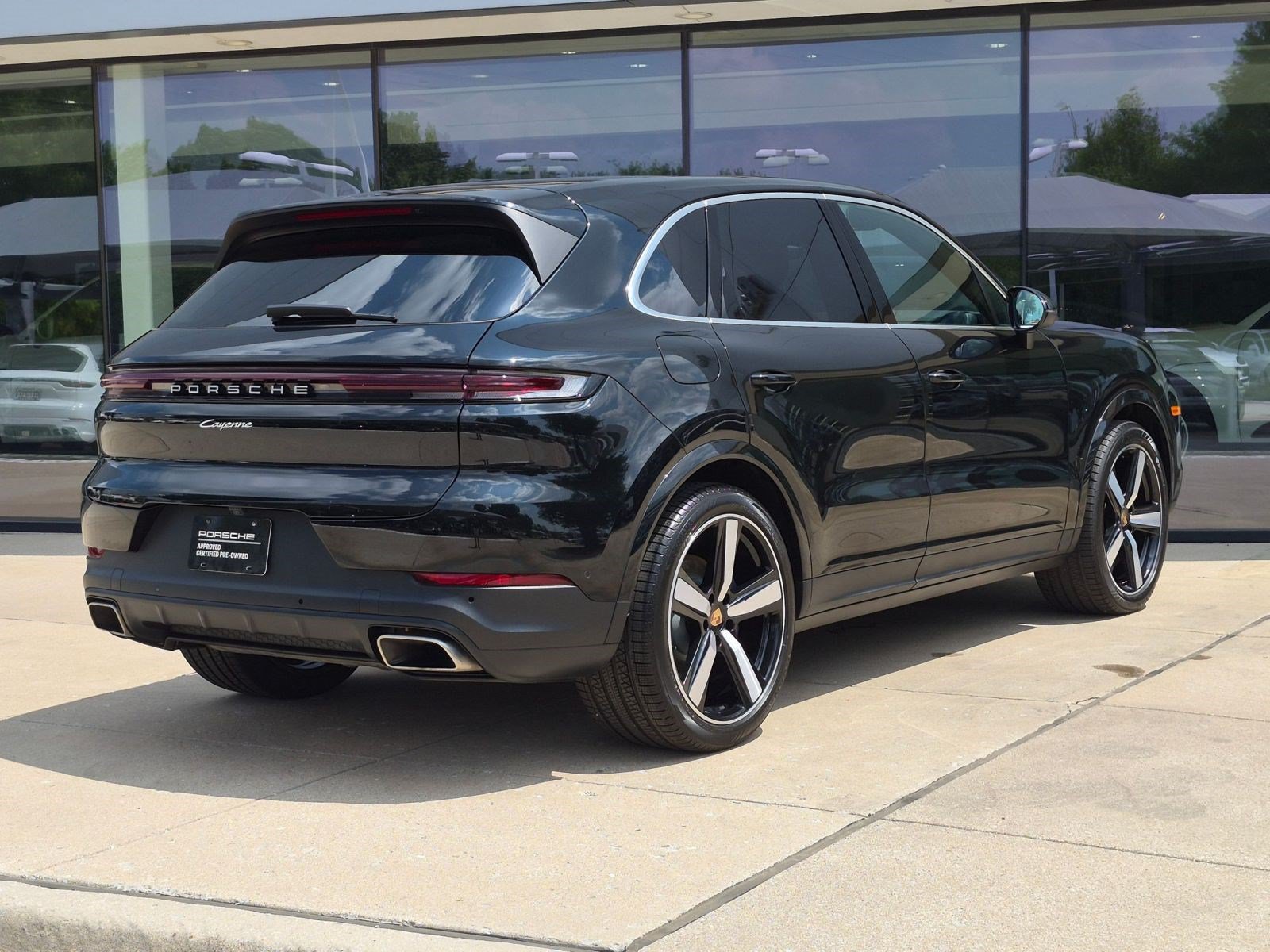 Certified 2026 Porsche Cayenne AWD/4WD image 9