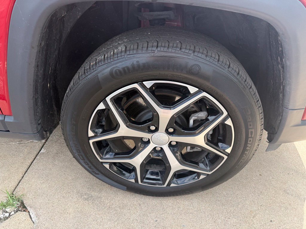 Used 2024 Jeep Compass Limited AWD/4WD image 5
