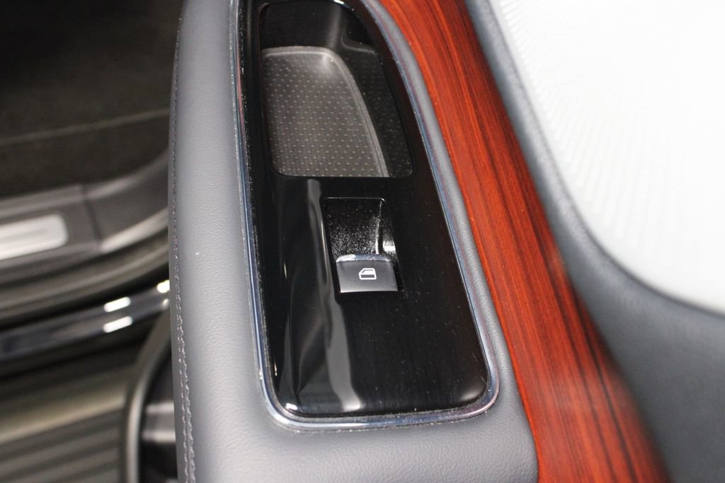 Used 2024 Lincoln Navigator L Reserve image 28