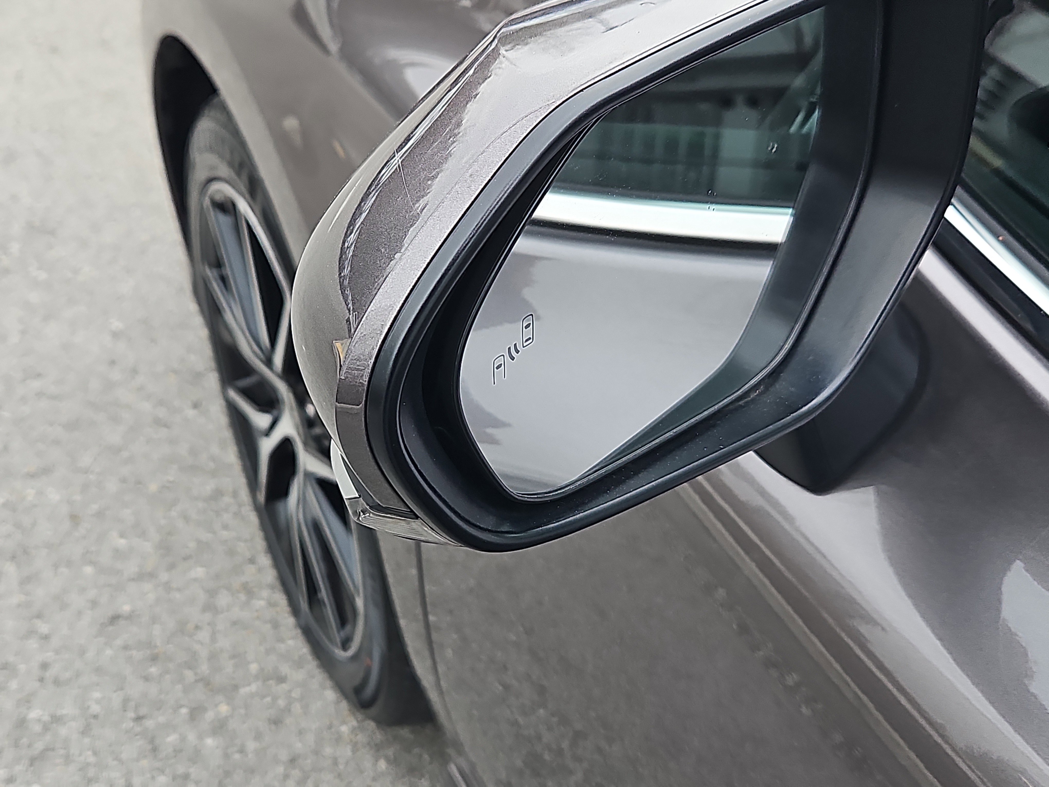 Used 2024 Toyota Camry SE image 12