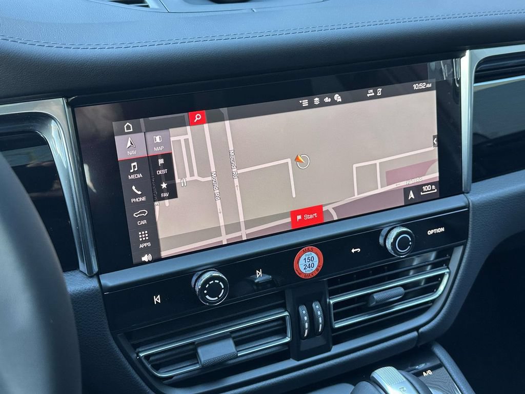 New 2026 Porsche Macan AWD/4WD image 24