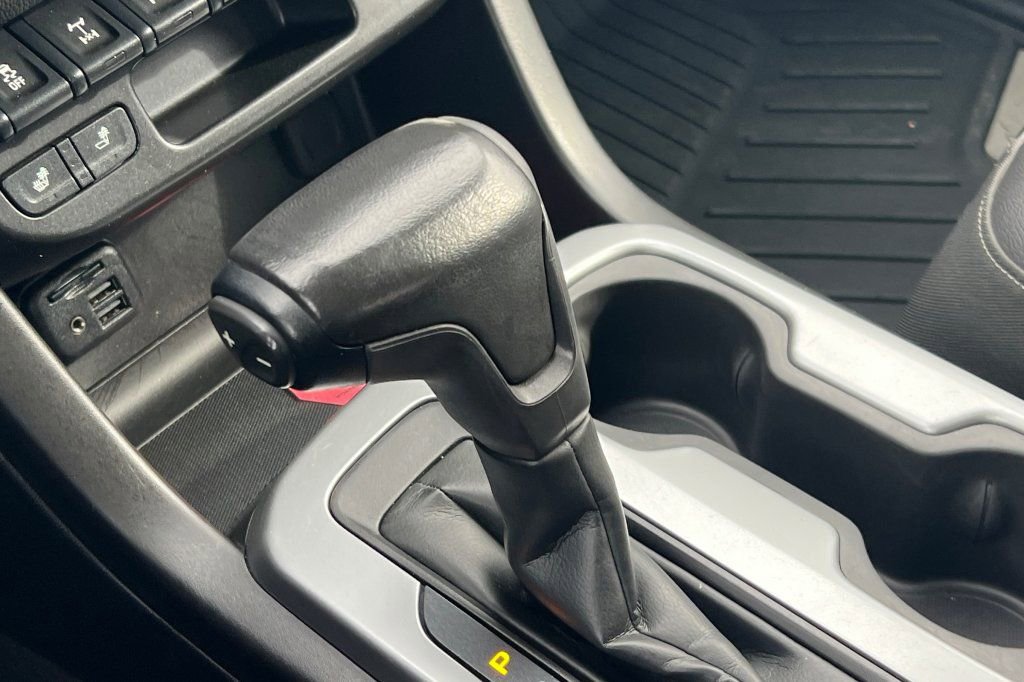 Used 2020 Chevrolet Colorado ZR2 w/ Colorado ZR2 Bison Edition image 18