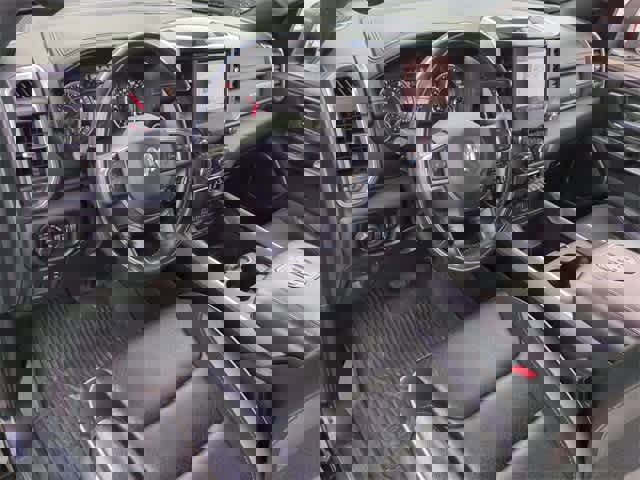 Used 2022 RAM 1500 Laramie w/ Sport Appearance Package image 10