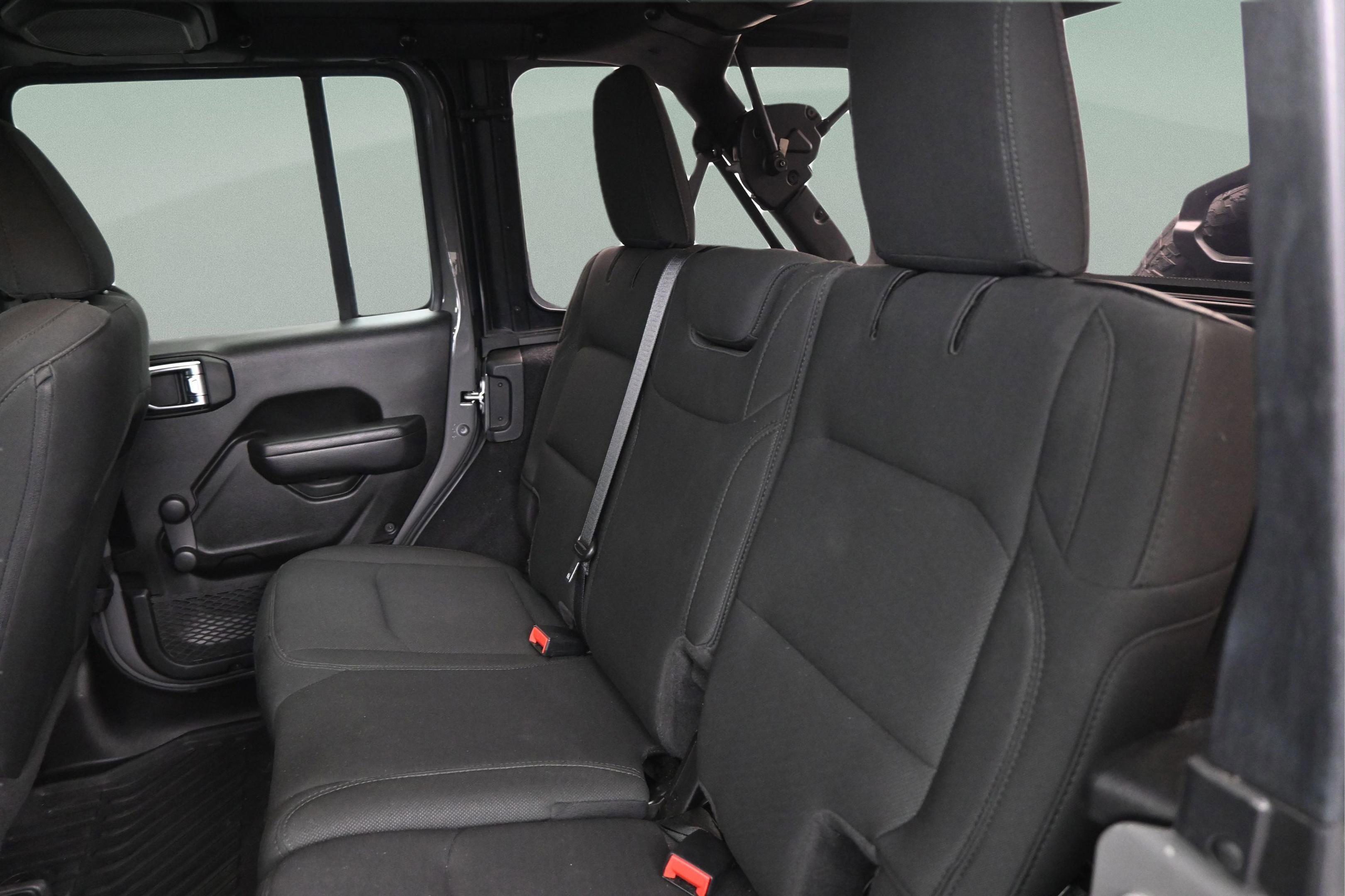 Used 2022 Jeep Wrangler Unlimited Sport AWD/4WD image 34