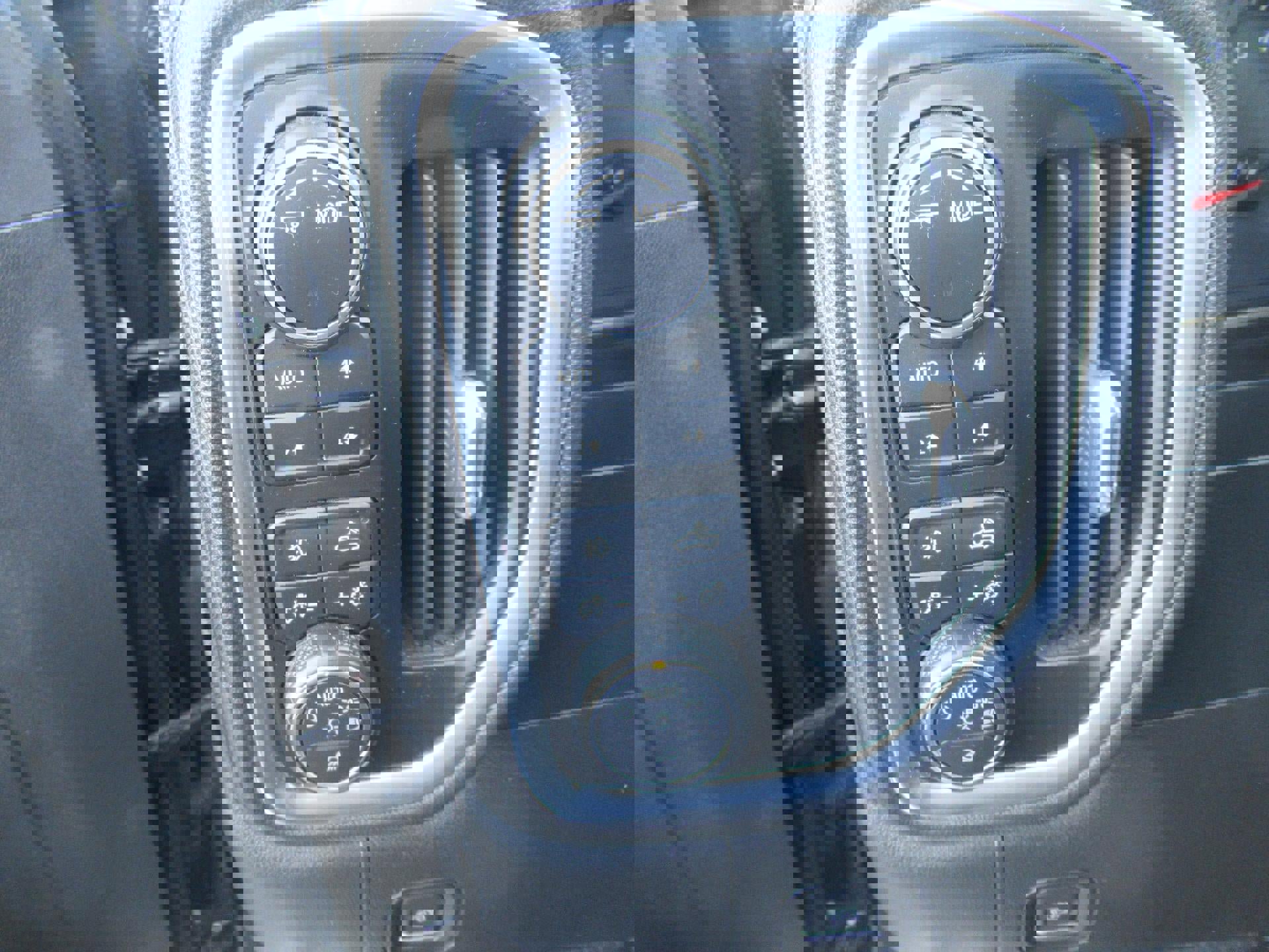 Certified 2022 Chevrolet Silverado 1500 LTZ image 10