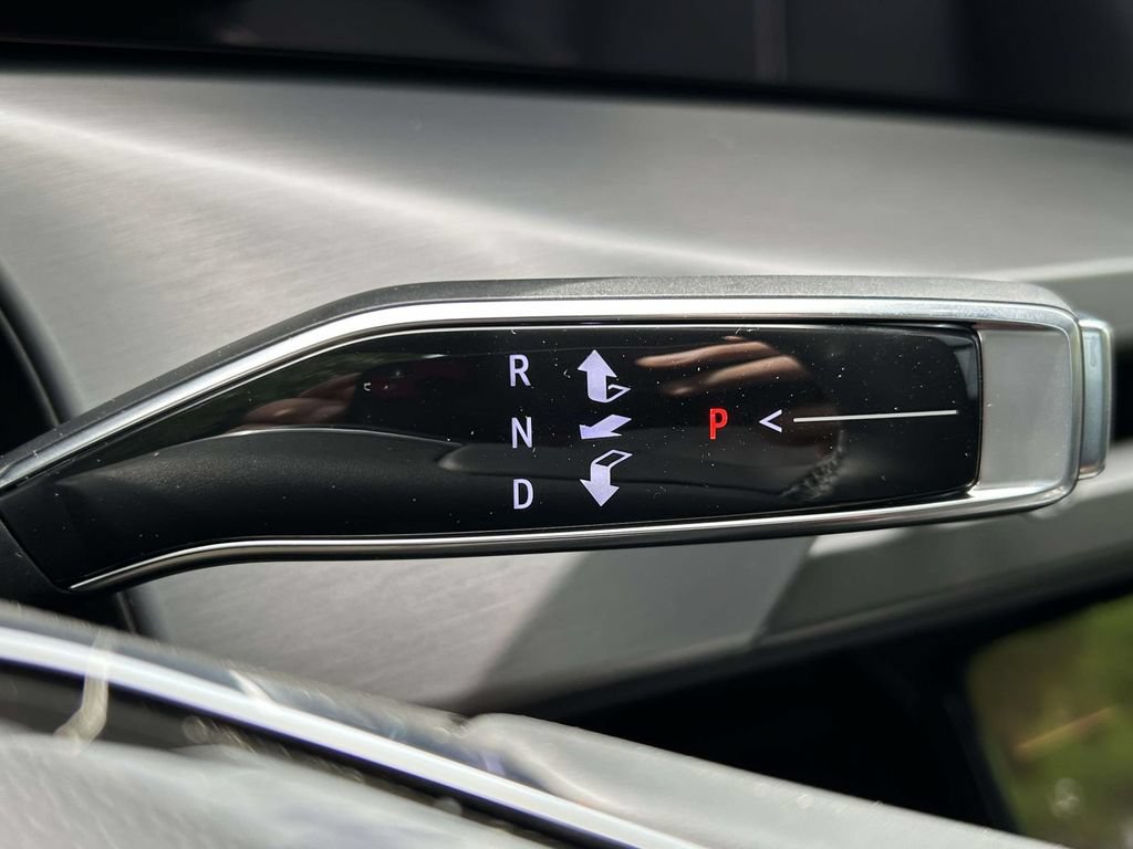 New 2027 Cadillac Vistiq Sport AWD/4WD image 25