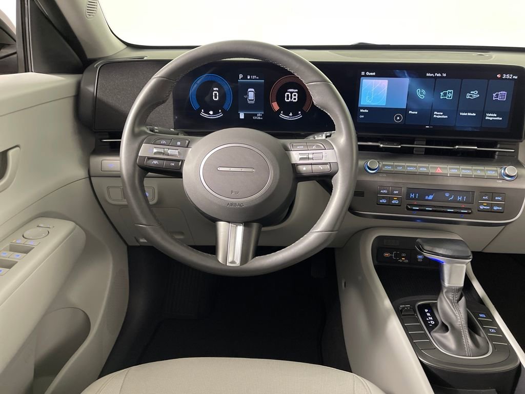 Certified 2025 Hyundai Kona SEL image 15