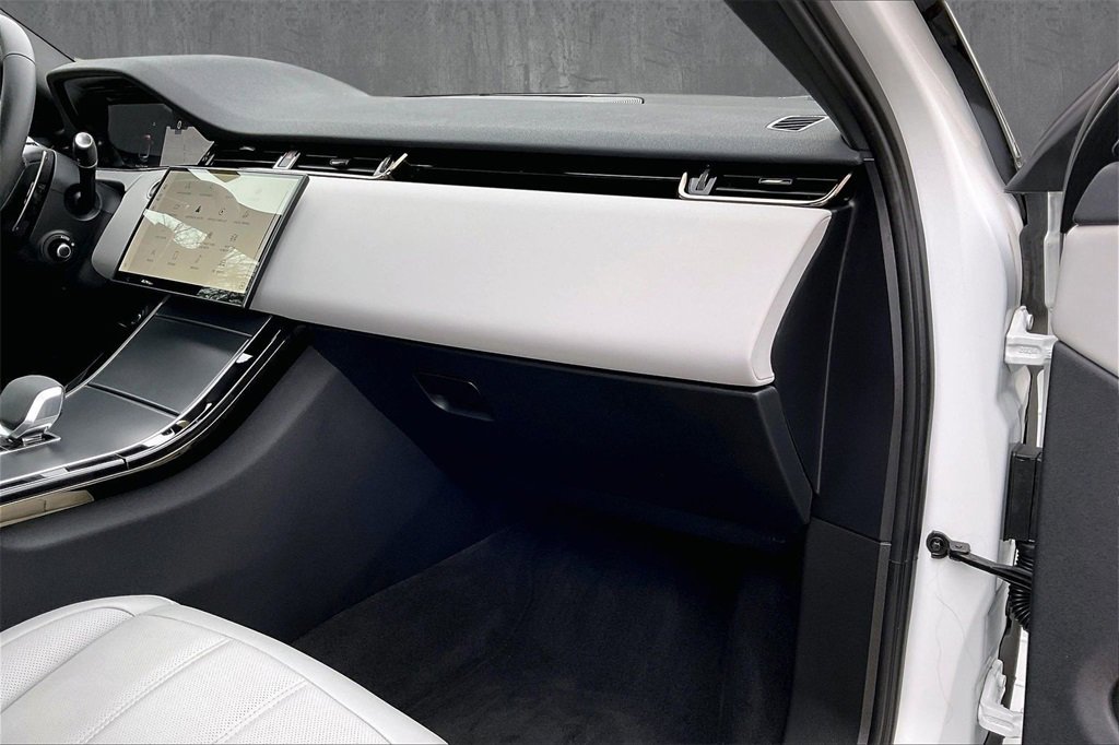 Certified 2026 Land Rover Range Rover Evoque S image 26