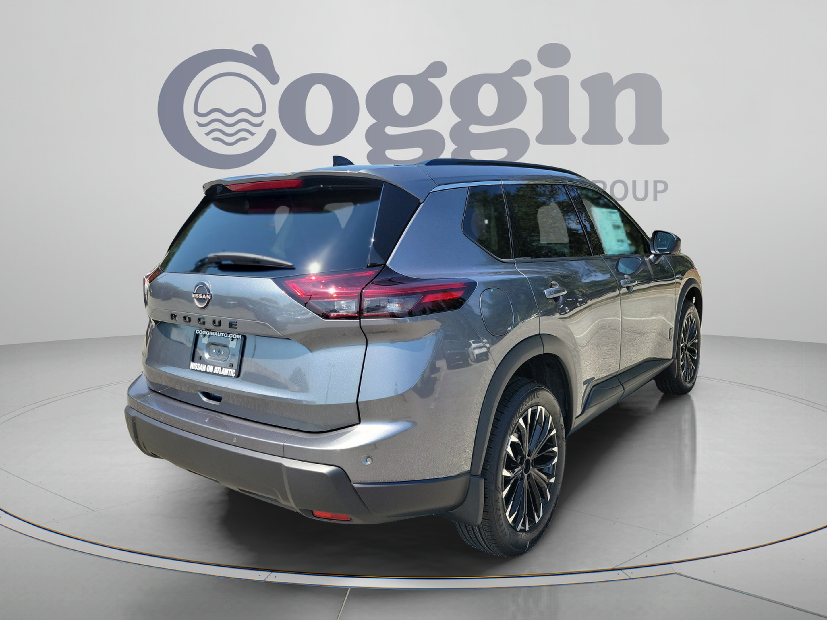 New 2026 Nissan Rogue Dark Armor FWD image 5
