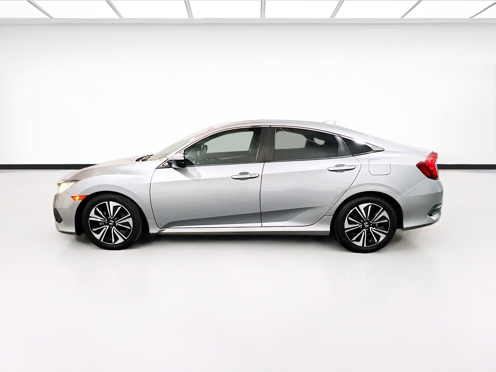 Used 2016 Honda Civic EX-T image 22