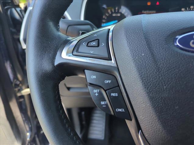 Used 2017 Ford Edge SEL w/ Cargo Accessory Package FWD image 11