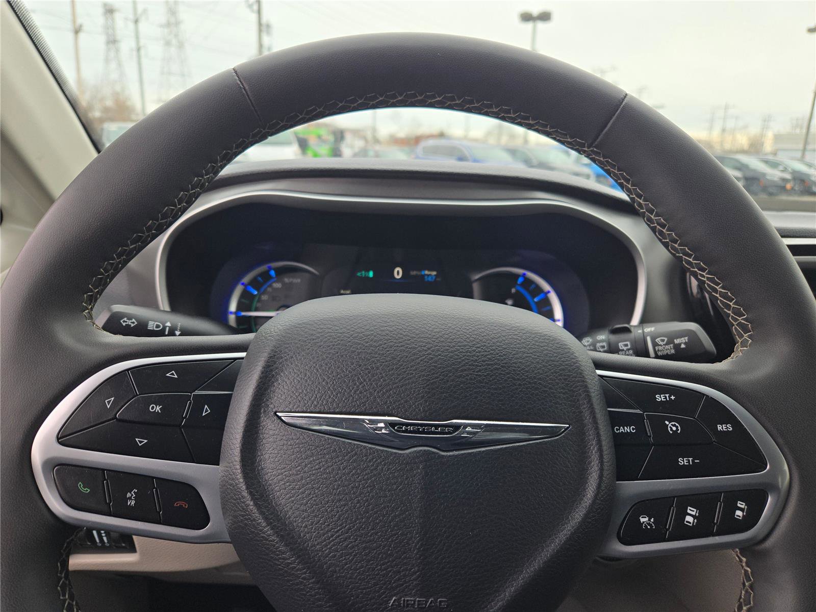 Certified 2024 Chrysler Pacifica Select image 34