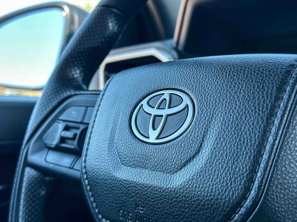 Used 2026 Toyota Tacoma SR image 29