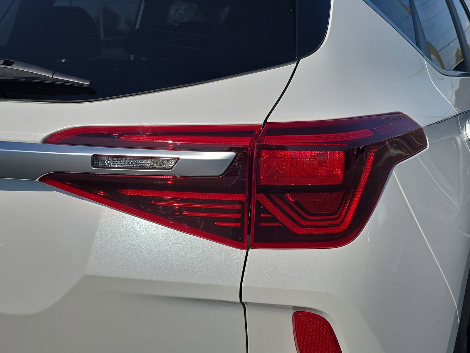 Used 2023 Kia Seltos S w/ Navigation Package image 8