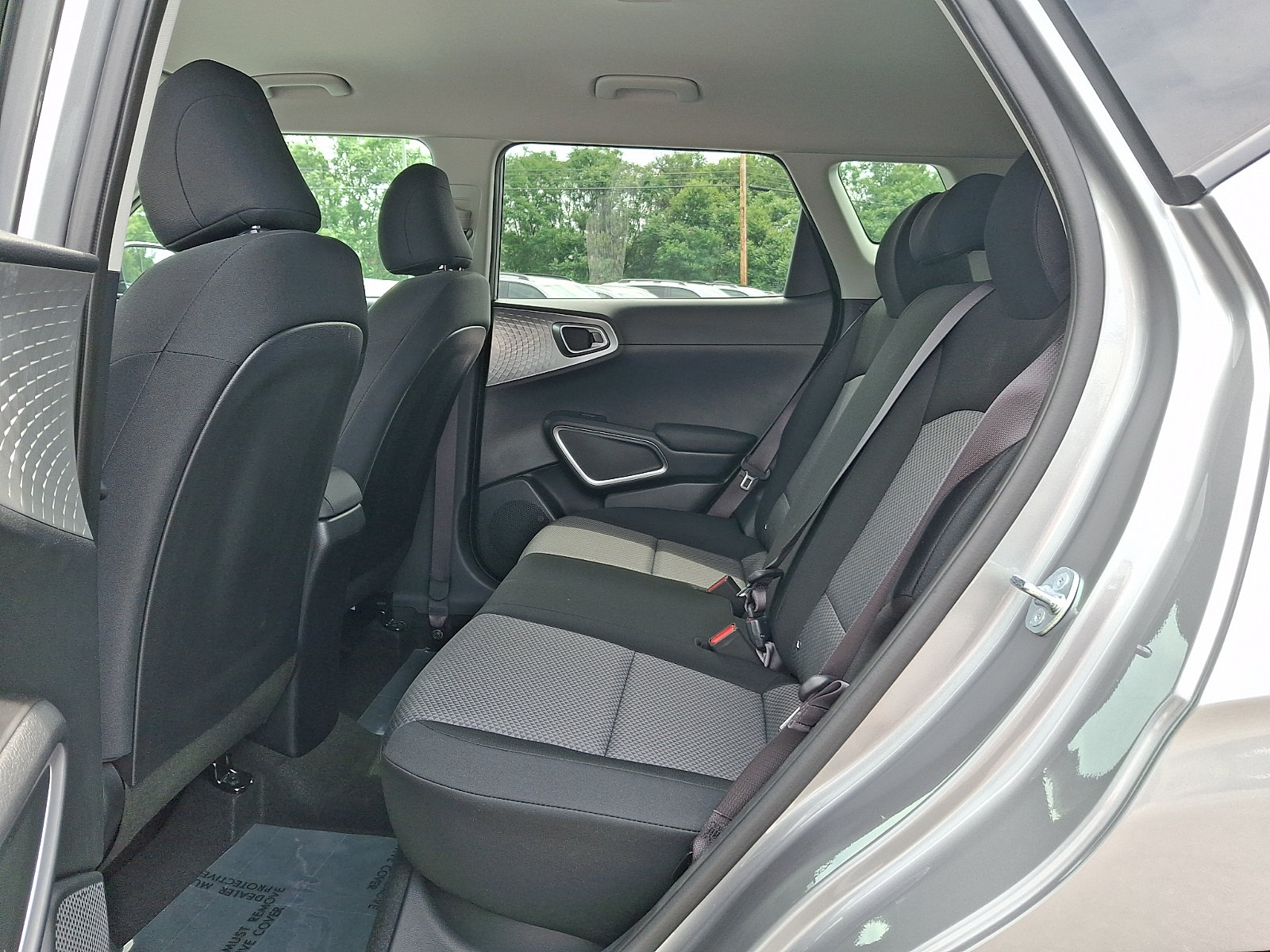 Certified 2025 Kia Soul LX w/ LX Technology Package FWD image 10
