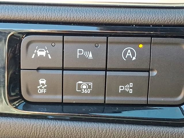 Used 2025 GMC Yukon XL Denali image 25