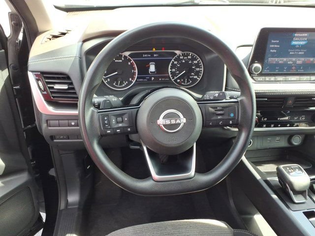 Used 2022 Nissan Rogue SV AWD/4WD image 7