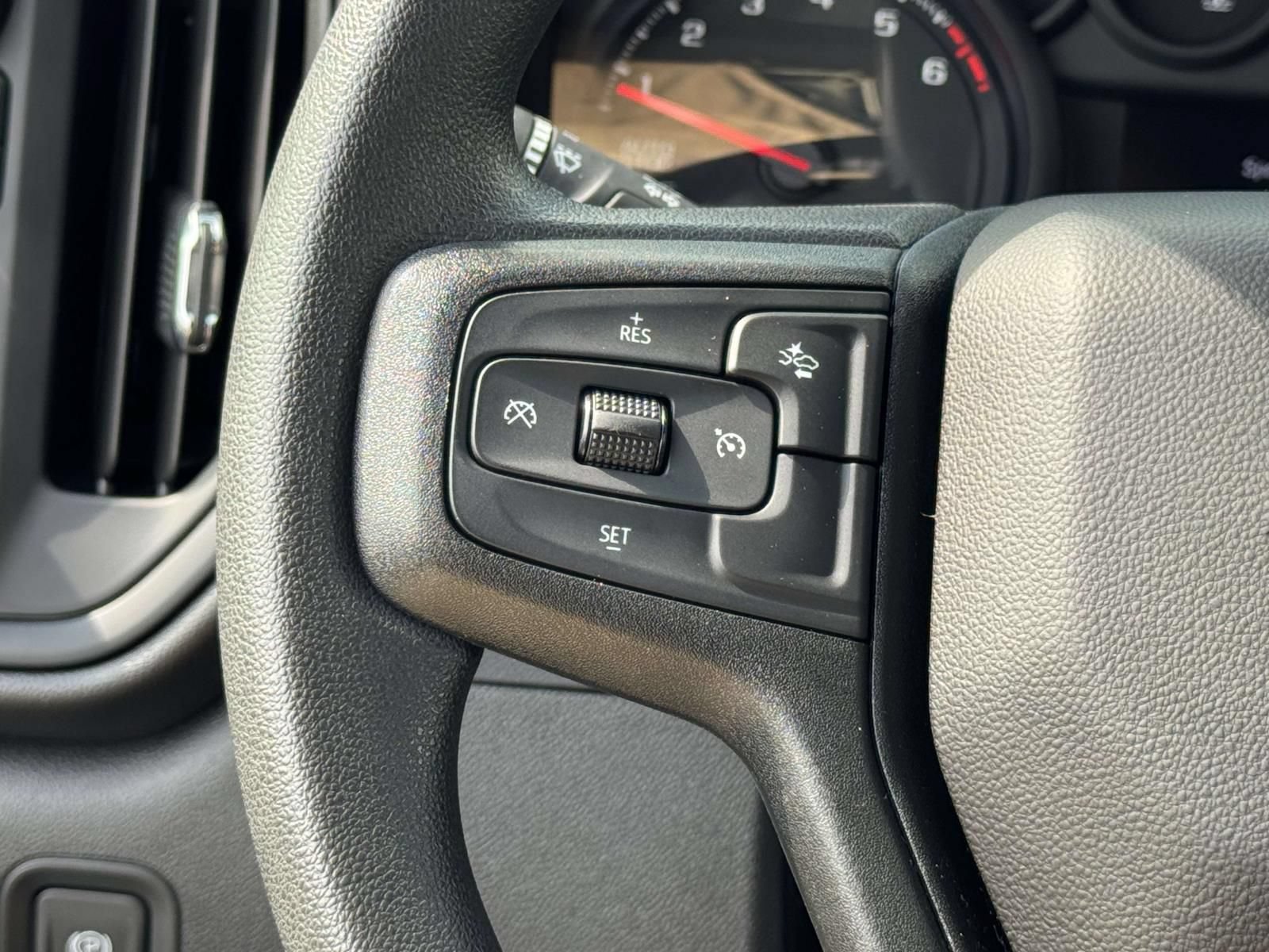 Used 2023 Chevrolet Silverado 1500 Custom AWD/4WD image 8