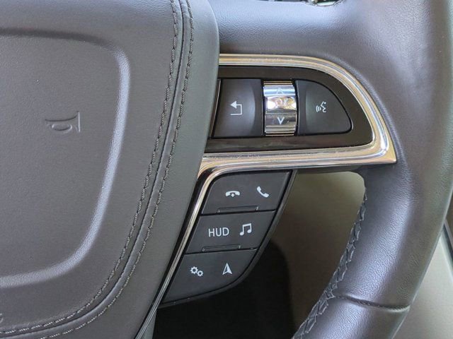 Used 2019 Lincoln Continental Reserve image 25