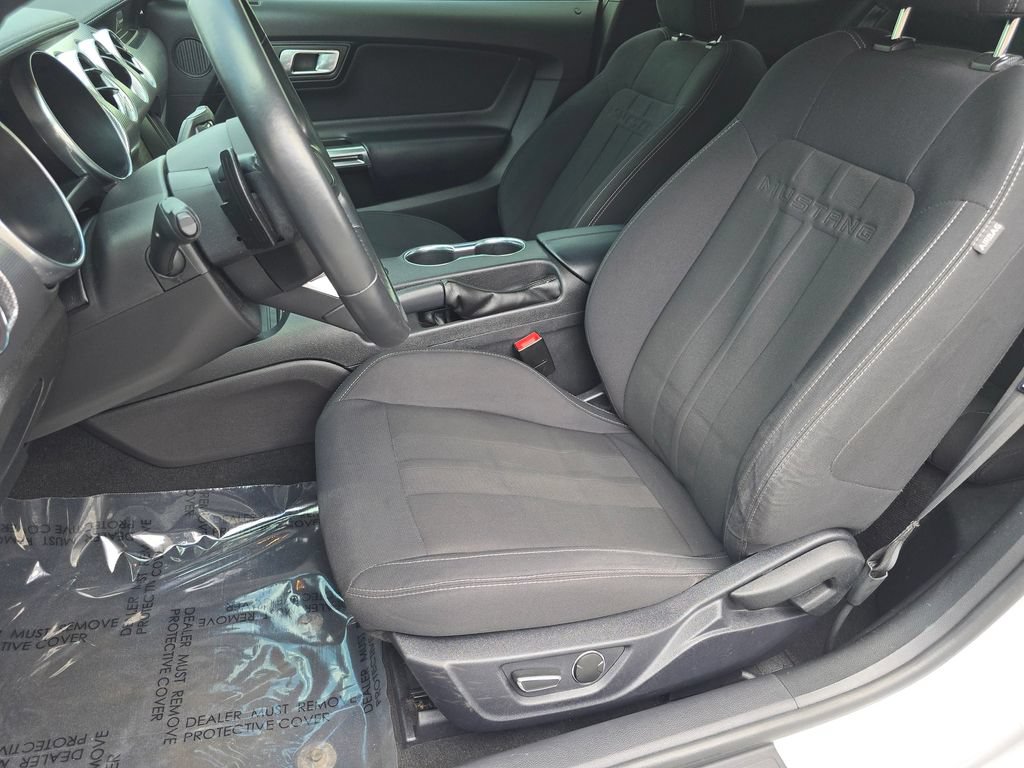 Used 2019 Ford Mustang Coupe w/ Equipment Group 101A RWD image 20