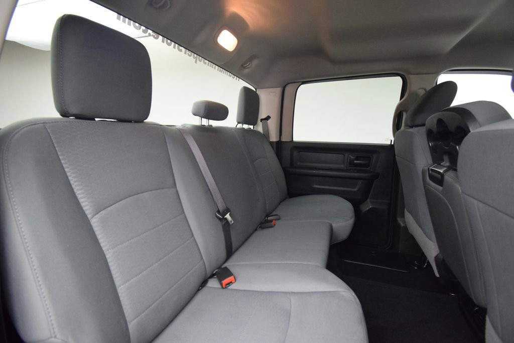 Used 2018 RAM 2500 Tradesman w/ Chrome Appearance Group image 23