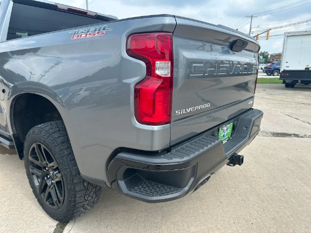 Used 2021 Chevrolet Silverado 1500 LT Trail Boss w/ Bed Protection Package AWD/4WD image 50