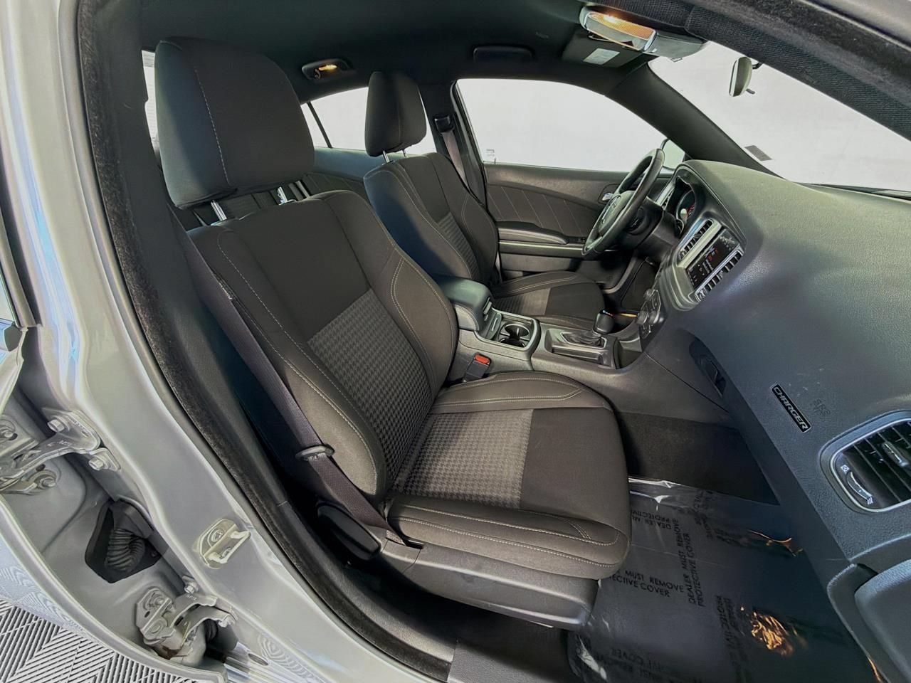 Used 2023 Dodge Charger SXT RWD image 31