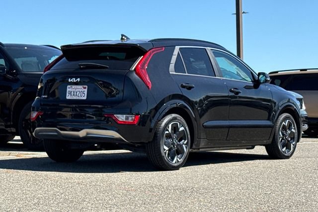 Certified 2024 Kia Niro Wind FWD image 5