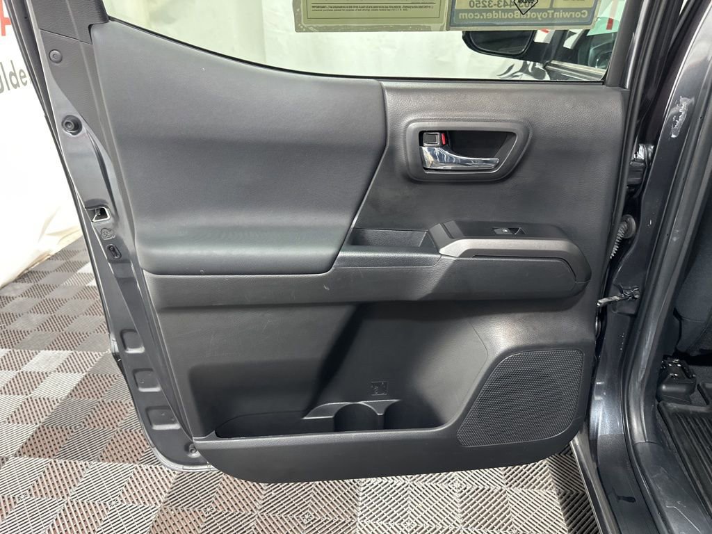 Used 2023 Toyota Tacoma TRD Off-Road image 16