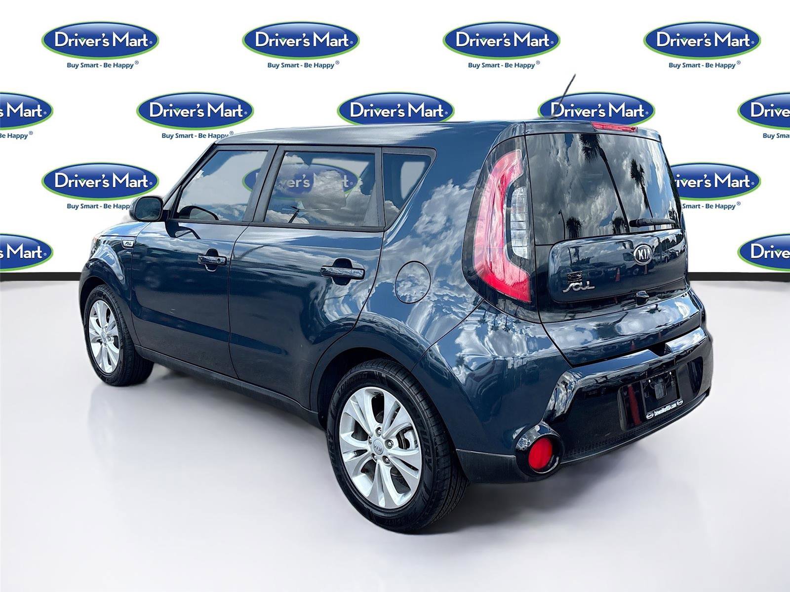 Used 2016 Kia Soul + image 5