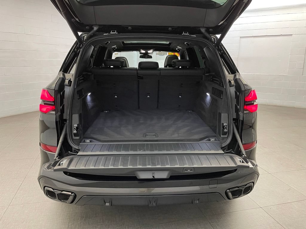 Used 2026 BMW X5 M60i AWD/4WD image 28