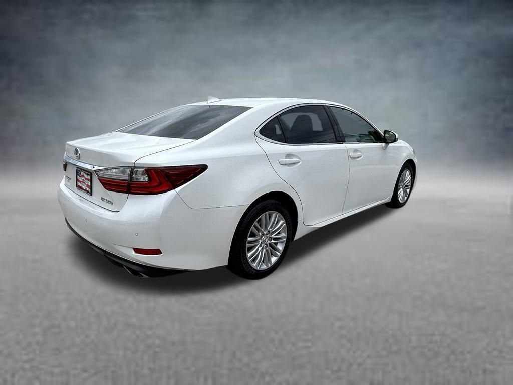 Used 2017 Lexus ES 350 w/ Premium Package FWD image 4