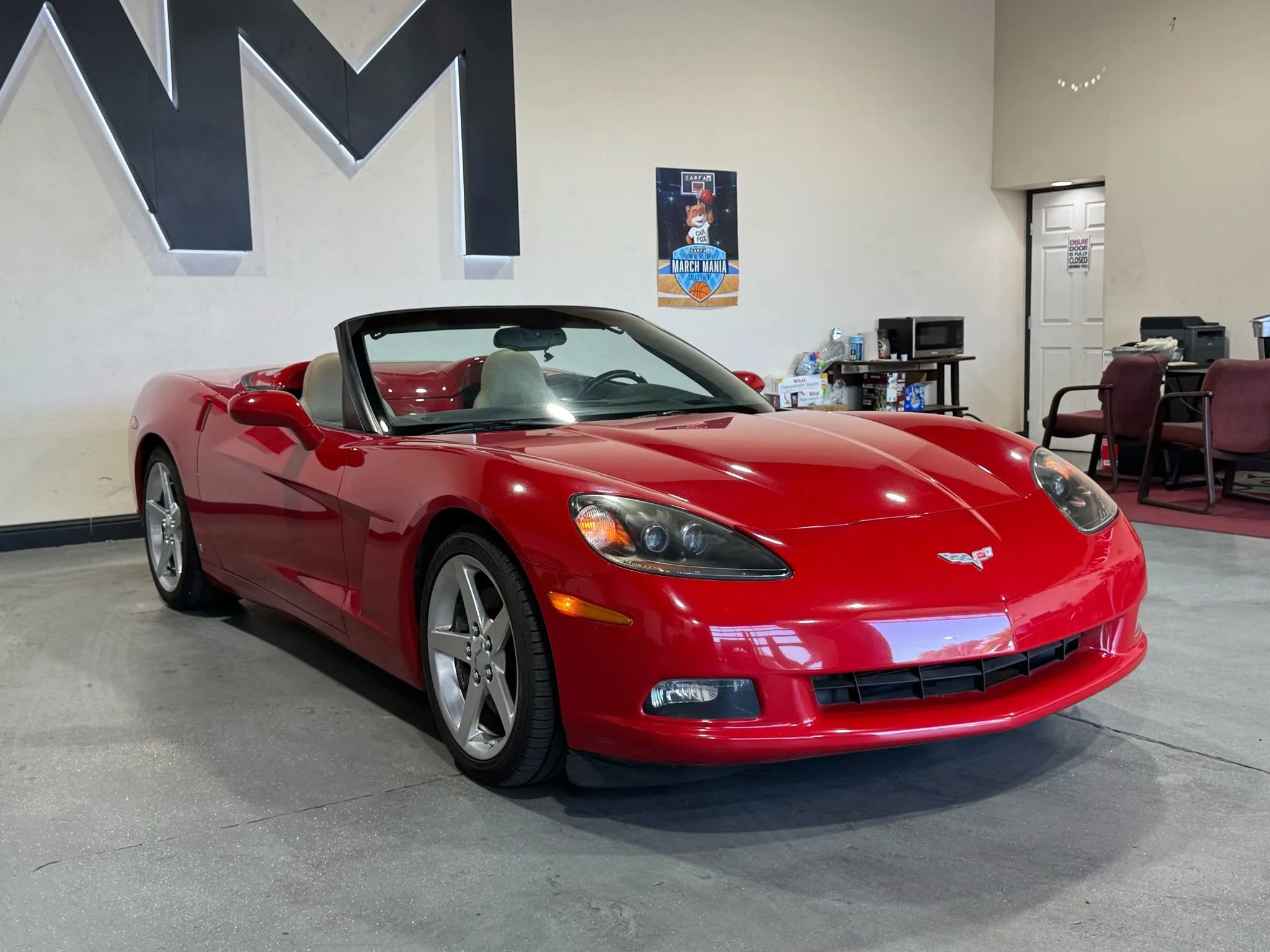 Used 2006 Chevrolet Corvette Convertible w/ Preferred Equipment Group image 4