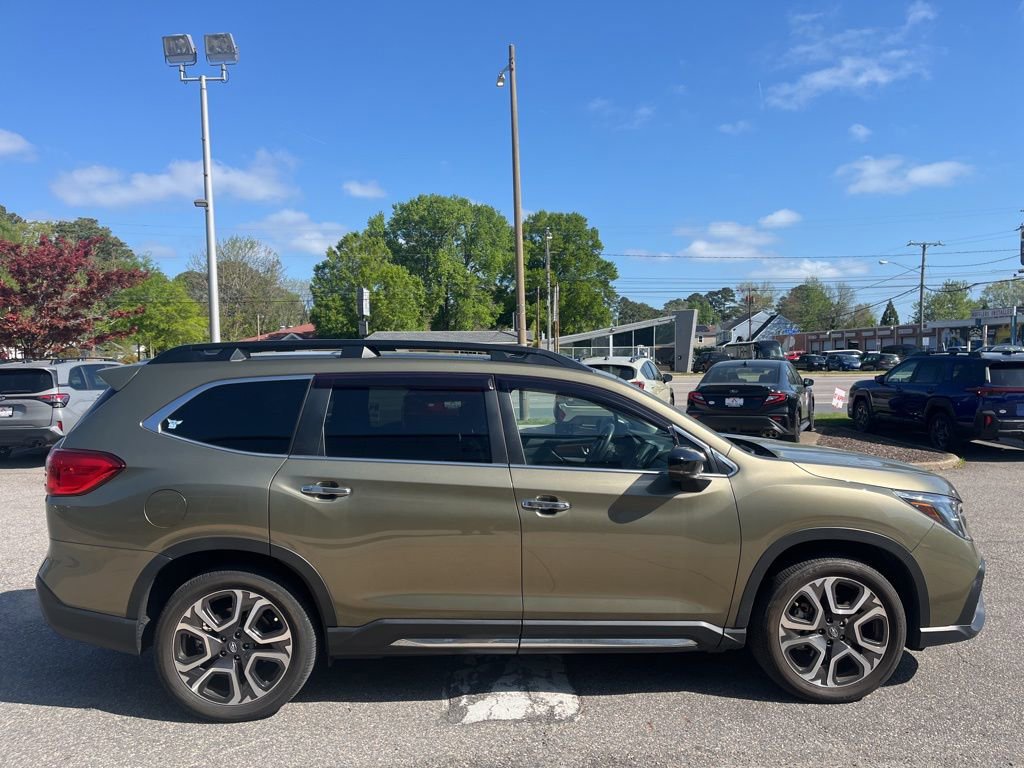 Used 2024 Subaru Ascent Touring image 3