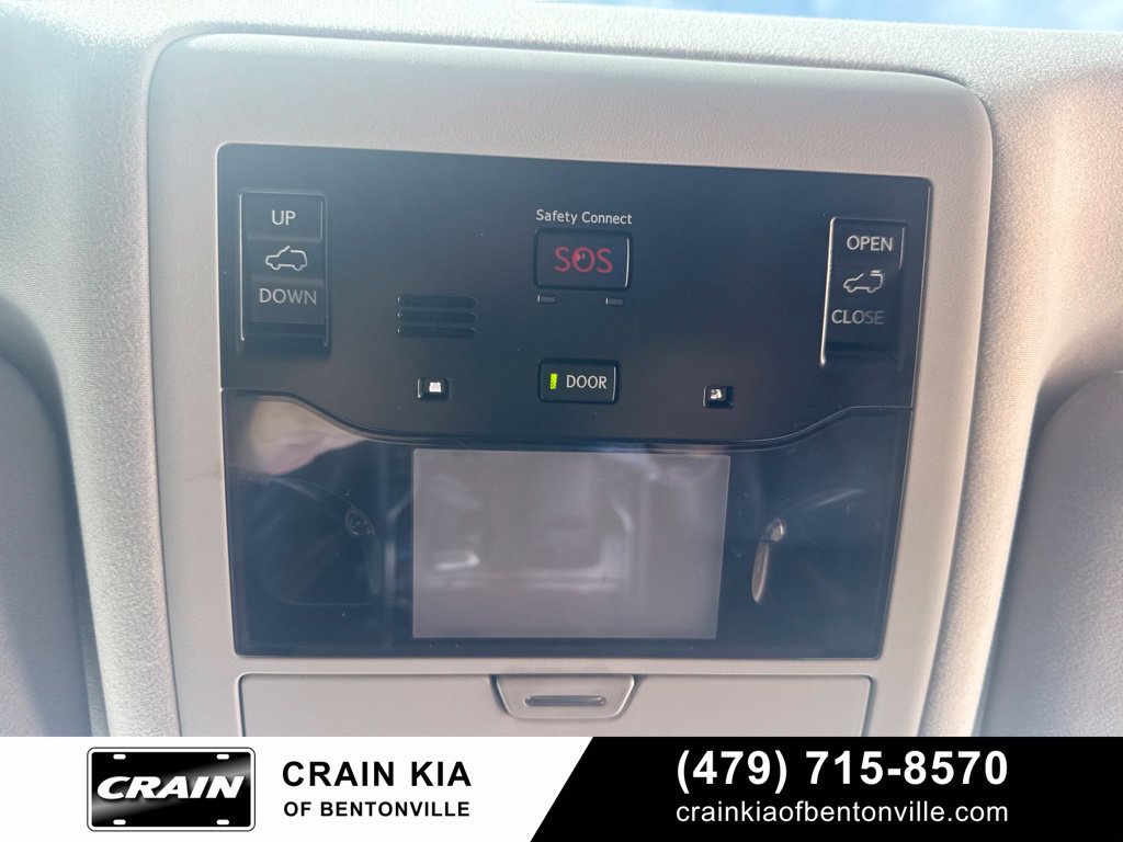 Used 2016 Lexus LX 570 4WD w/ Luxury Package image 21