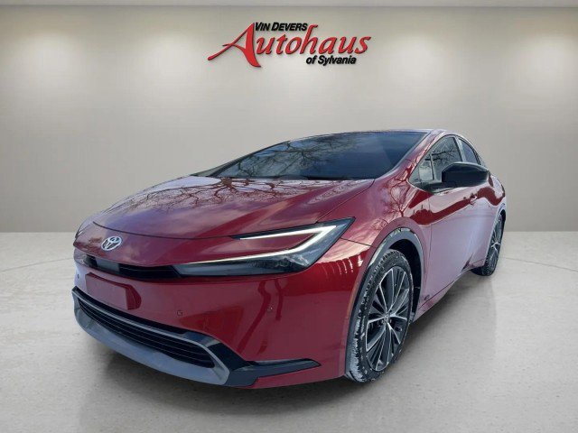 Used 2023 Toyota Prius XLE image 4