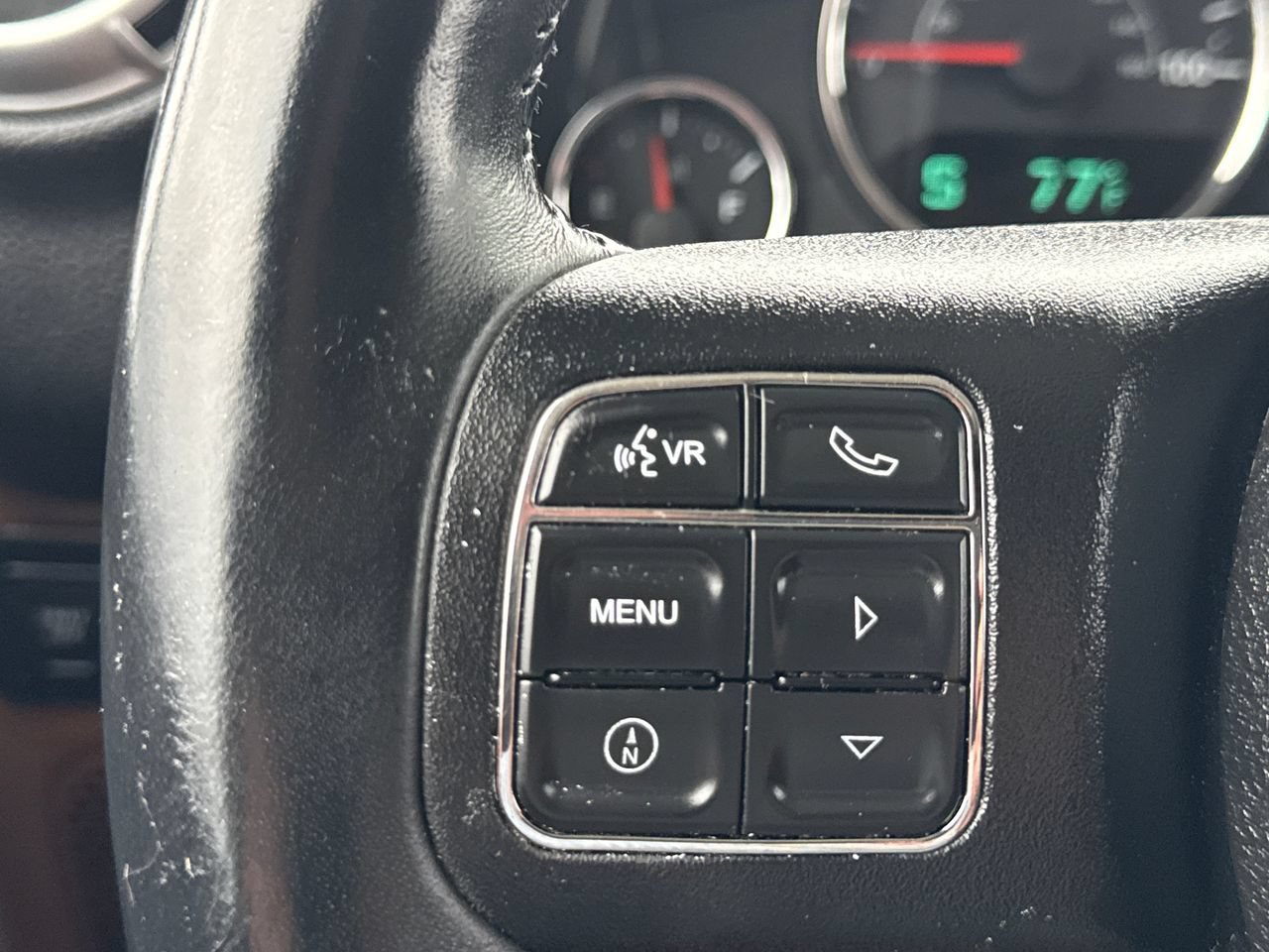 Used 2014 Jeep Wrangler Unlimited Rubicon w/ Connectivity Group AWD/4WD image 25
