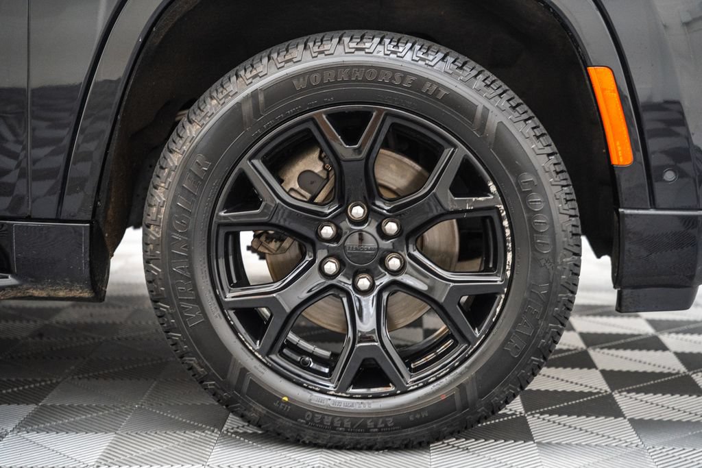 Used 2024 Jeep Wagoneer Series II AWD/4WD image 20