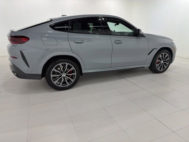 Certified 2024 BMW X6 xDrive40i w/ Premium Package AWD/4WD image 6