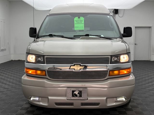 Used 2022 Chevrolet Express 2500 Extended w/ Enhanced Convenience Package RWD image 5