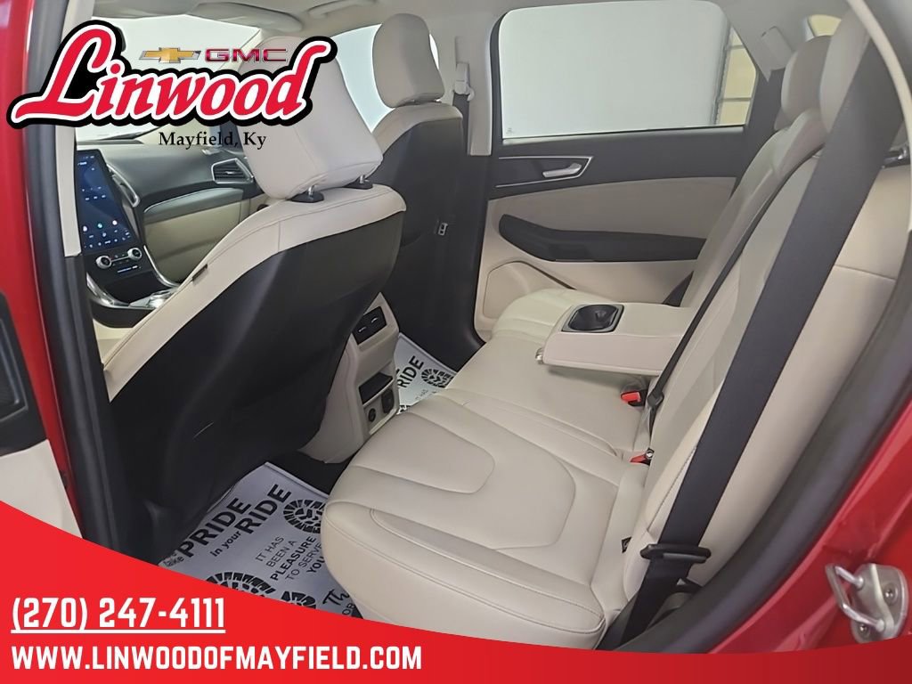 Used 2021 Ford Edge Titanium AWD/4WD image 11