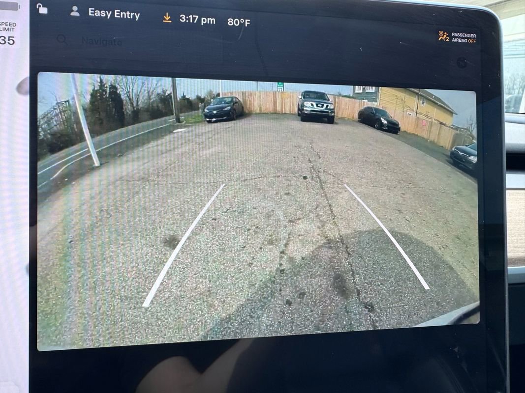 Used 2024 Tesla Model Y 2WD image 20