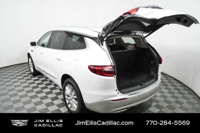 Used 2018 Buick Enclave Premium w/ Experience Buick Package FWD image 27