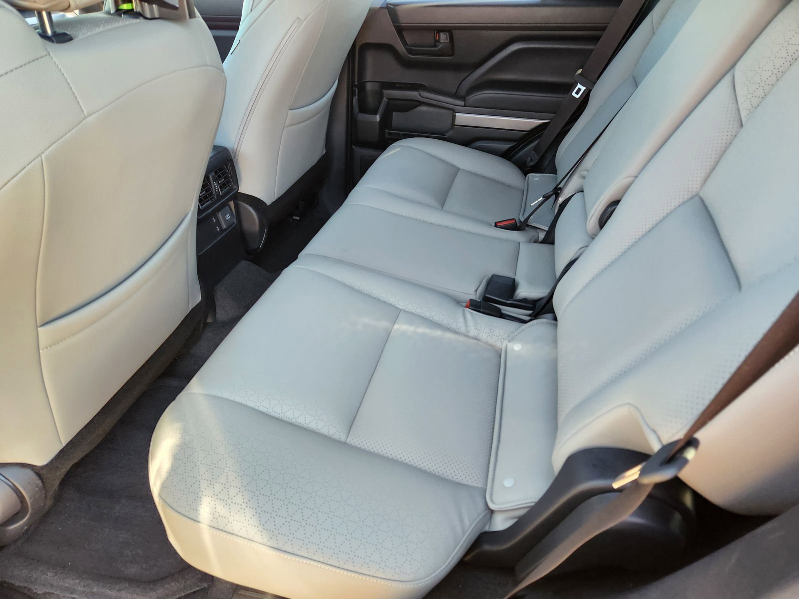 Used 2025 Toyota 4Runner TRD Off-Road image 33