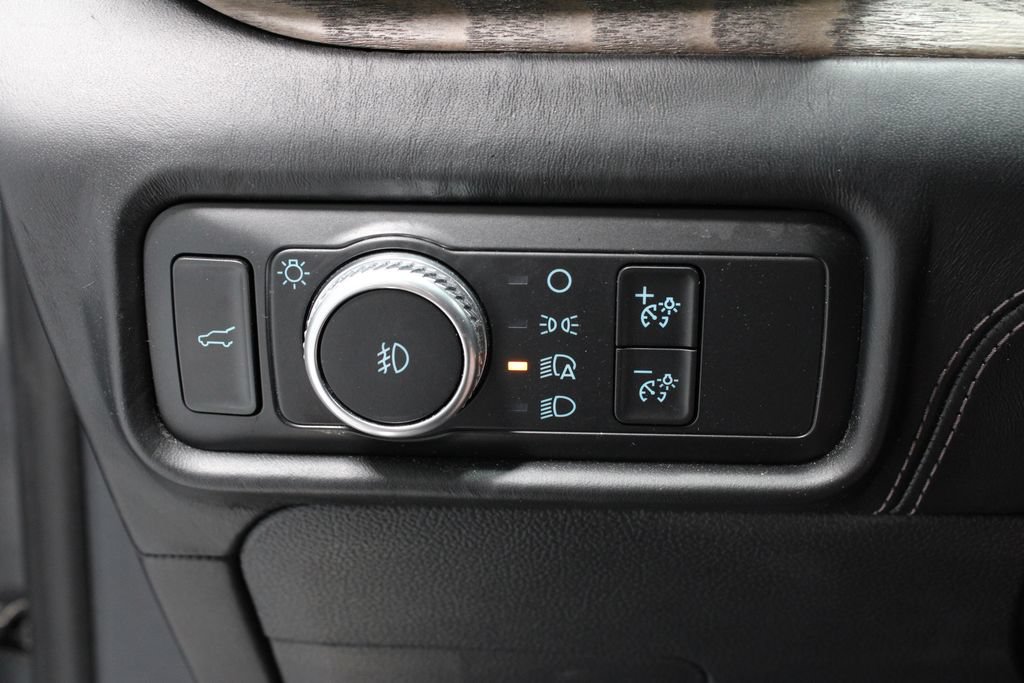 Used 2020 Ford Explorer Platinum w/ Premium Technology Package AWD/4WD image 28