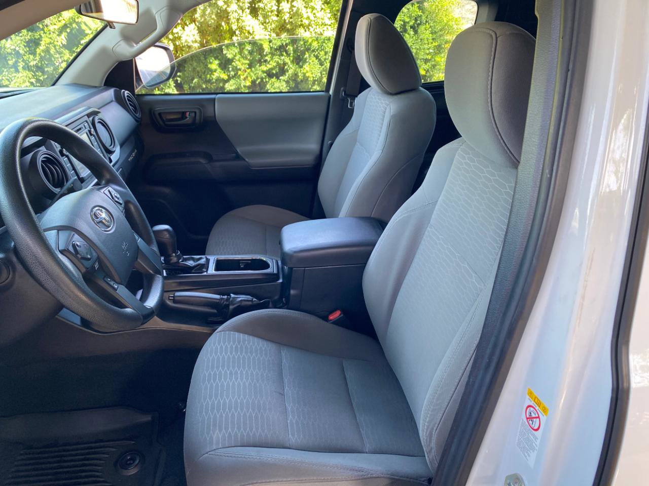 Used 2018 Toyota Tacoma SR RWD image 23