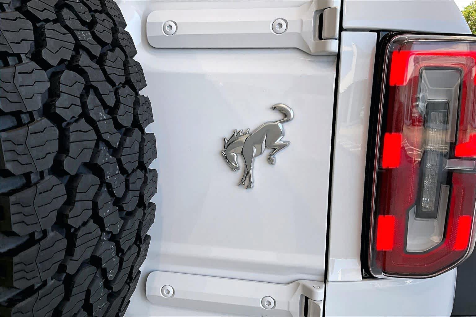 Used 2025 Ford Bronco Badlands AWD/4WD image 9
