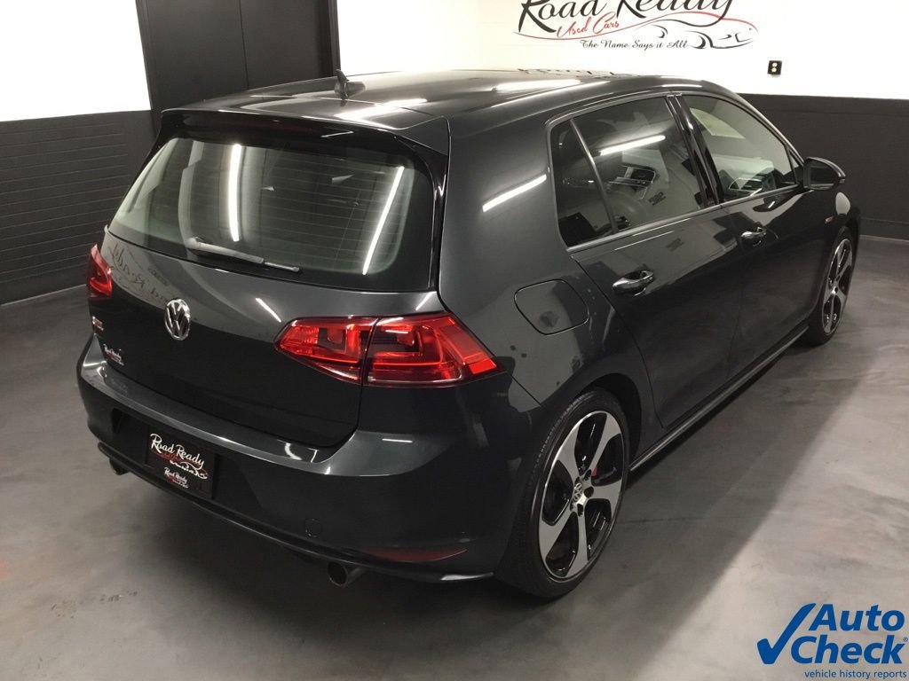 Used 2017 Volkswagen GTI SE image 11