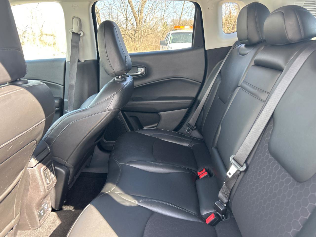 Used 2019 Jeep Compass Latitude image 21