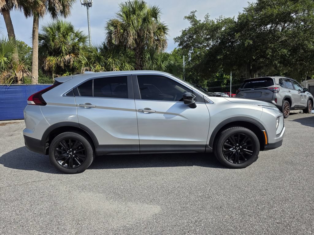 Used 2024 Mitsubishi Eclipse Cross LE AWD/4WD image 2